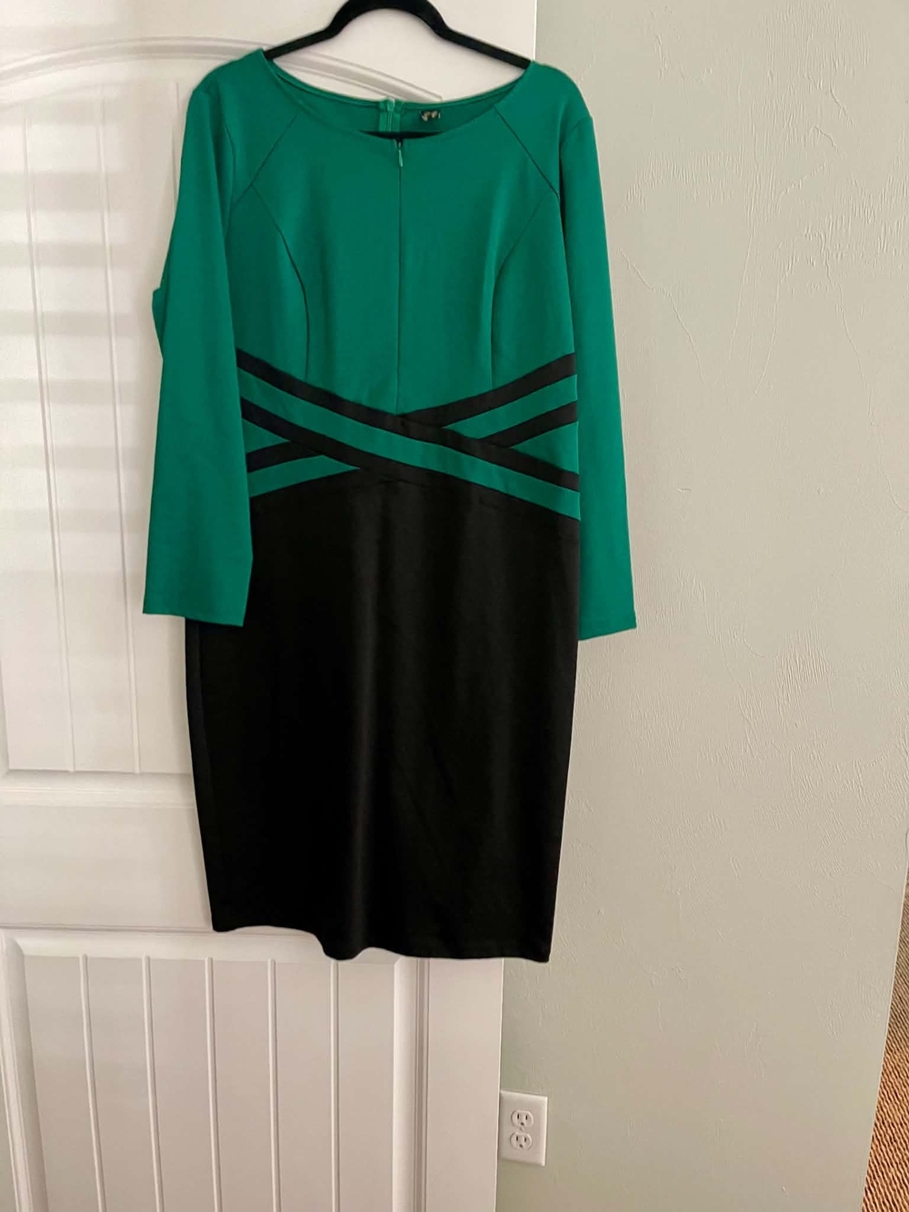 Women’s Green and Black Ponte Sheath Dress